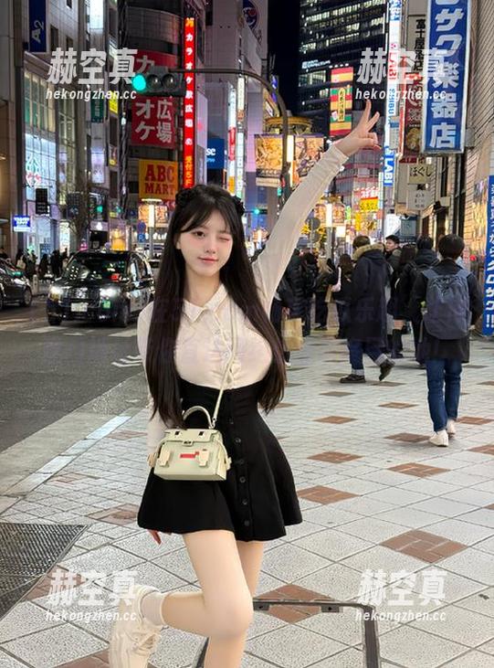 在51.com畅享吃瓜乐趣，让传送门地址带你直达网络热点最终目的地！