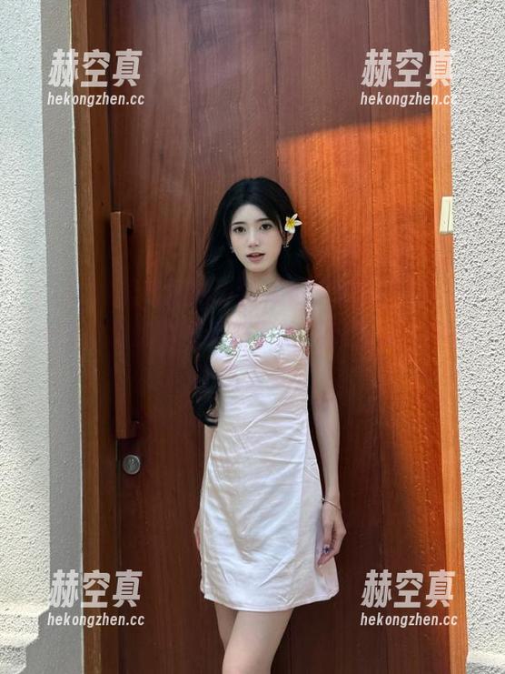 爱吃瓜的小伙伴们，zztt155.ccm网站为您带来最新潮的瓜瓜消息，网址在这里哦！
