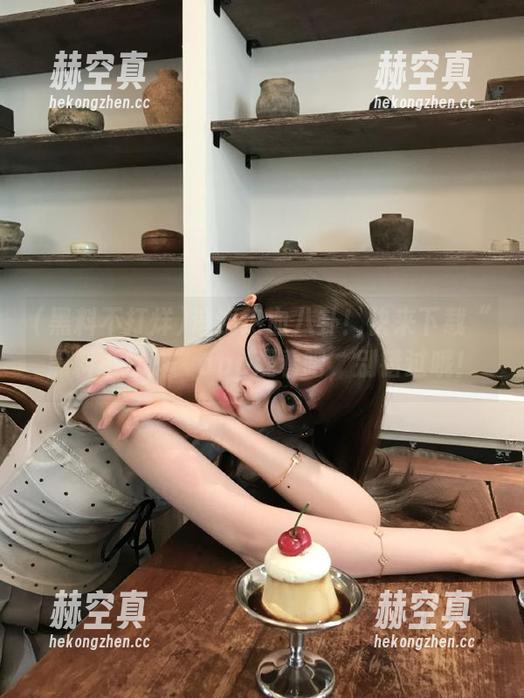 追逐热血八卦！快来下载“黑料不打烊”app观看吧，别错过哦！