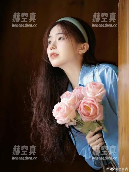 黑料社 跟我直达黑料社下载首页,吃瓜资讯全网领先!
